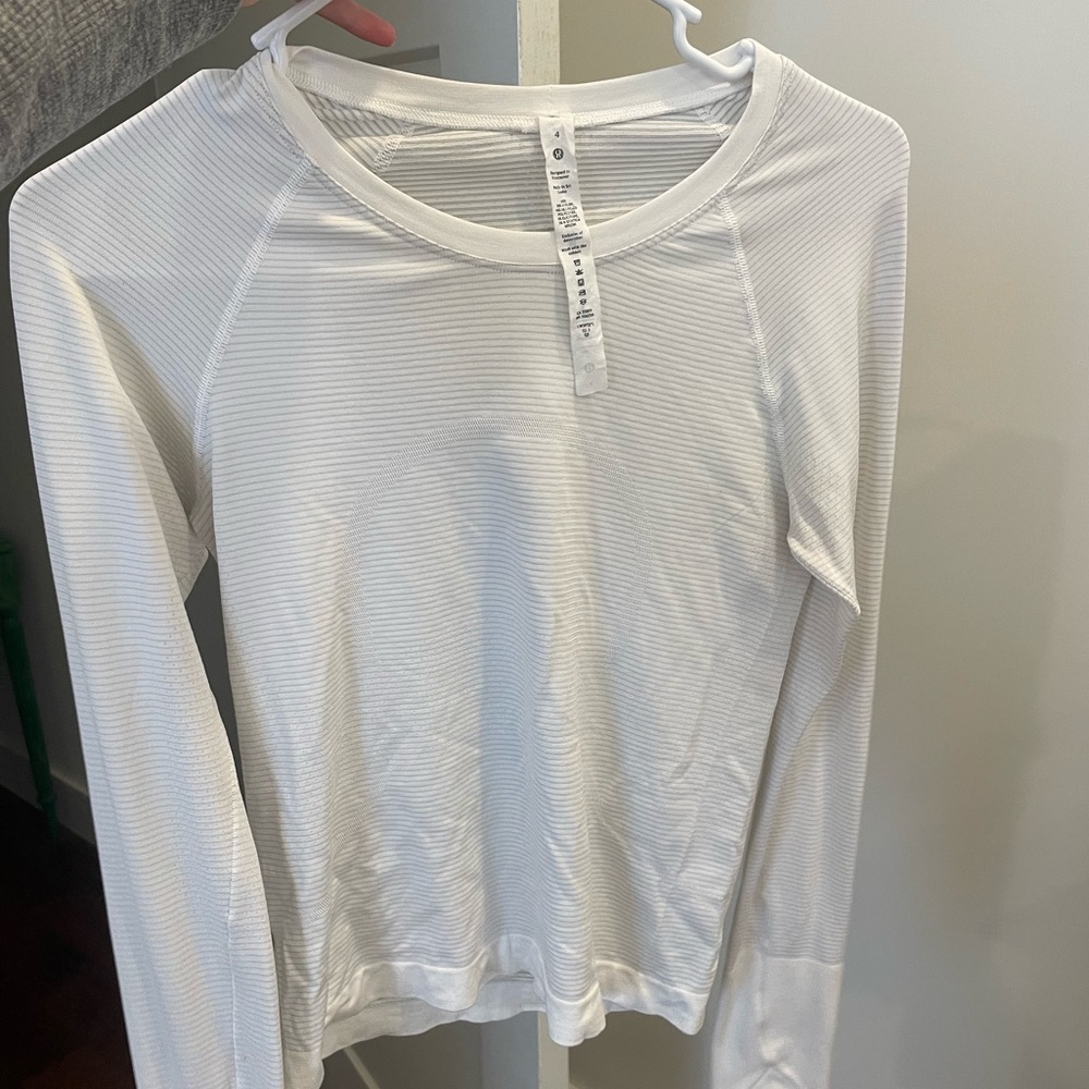 Lululemon Swiftly Tech!